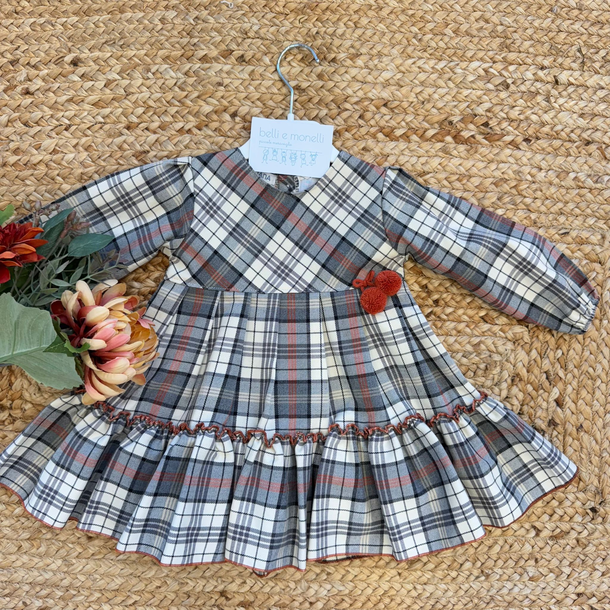Abito scozzese elegante per bambina con pompon frontale