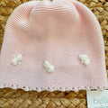Cappellino rosa in pura lana per neonata con fiocchetti ricamati a mano