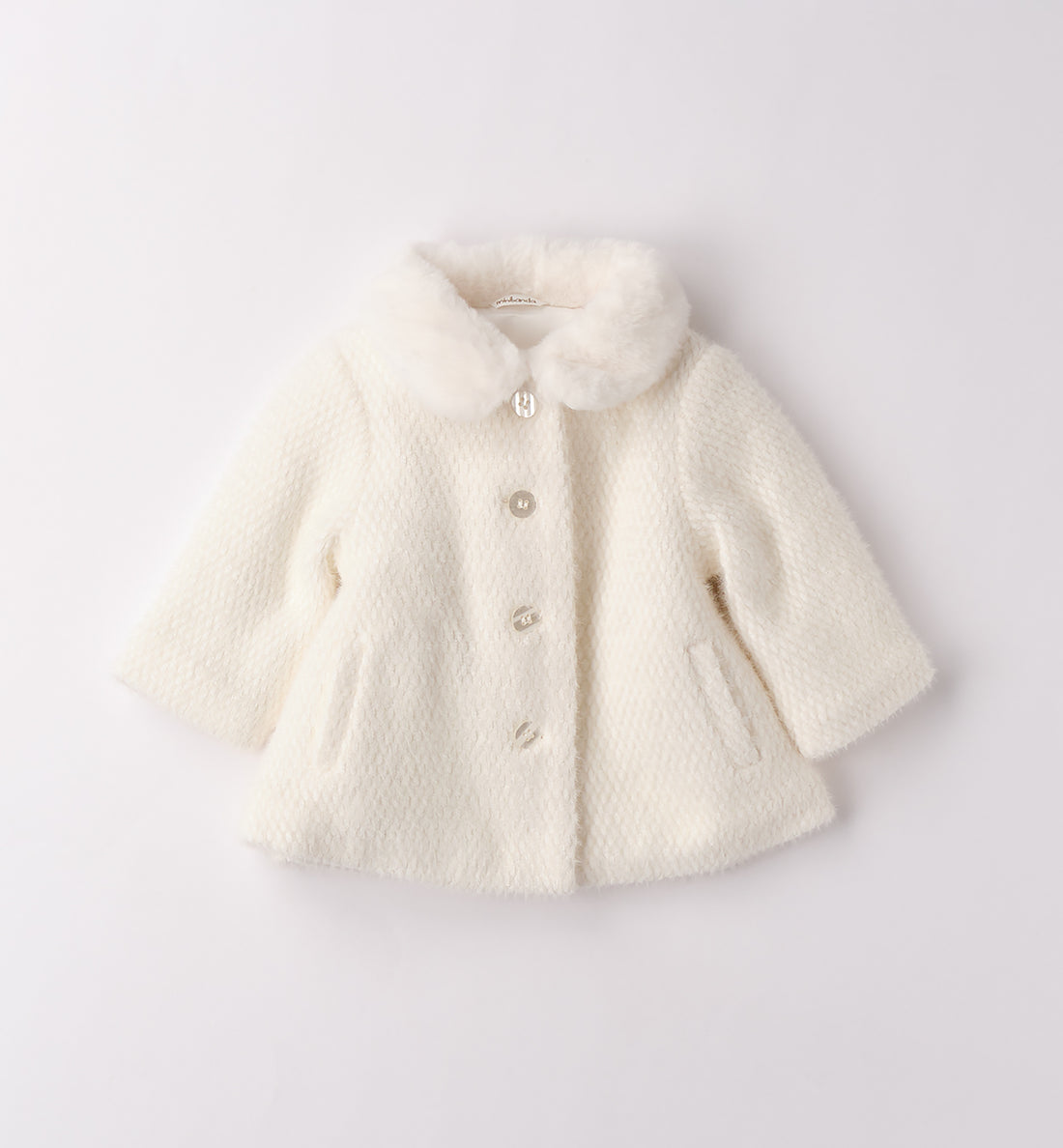 Cappottino battesimo neonata bianco con colletto pelliccia – vista frontale