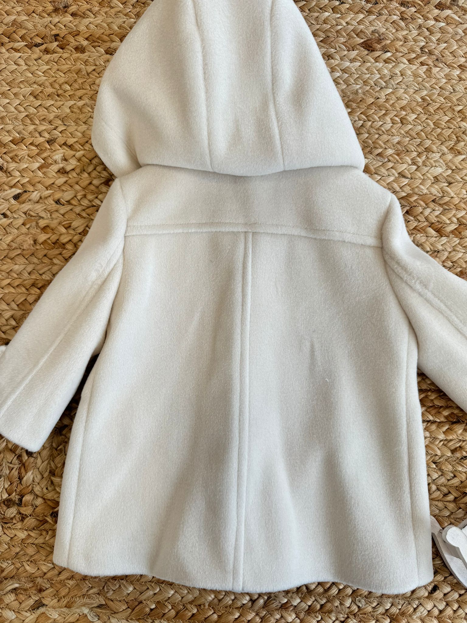 cappotto elegante bimbo, cappotto battesimo bimbo, cappotto panna bimbo, abbigliamento cerimonia bimbo, vestito primo compleanno bimbo, cappotto elegante primo compleanno, belli e monelli.