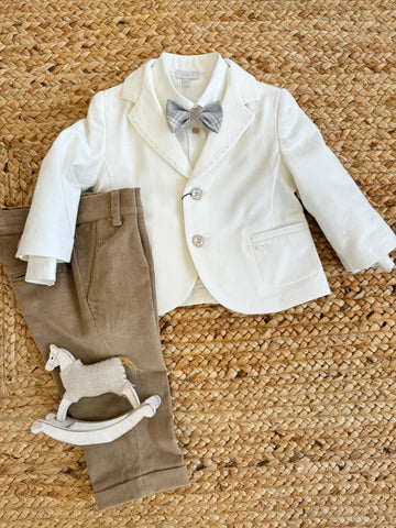 completo da battesimo bianco e beige, Baby A, abbigliamento bimba, moda bimbi, outfit per battesimo, completo cerimonia, comfort e stile, Belli e Monelli.