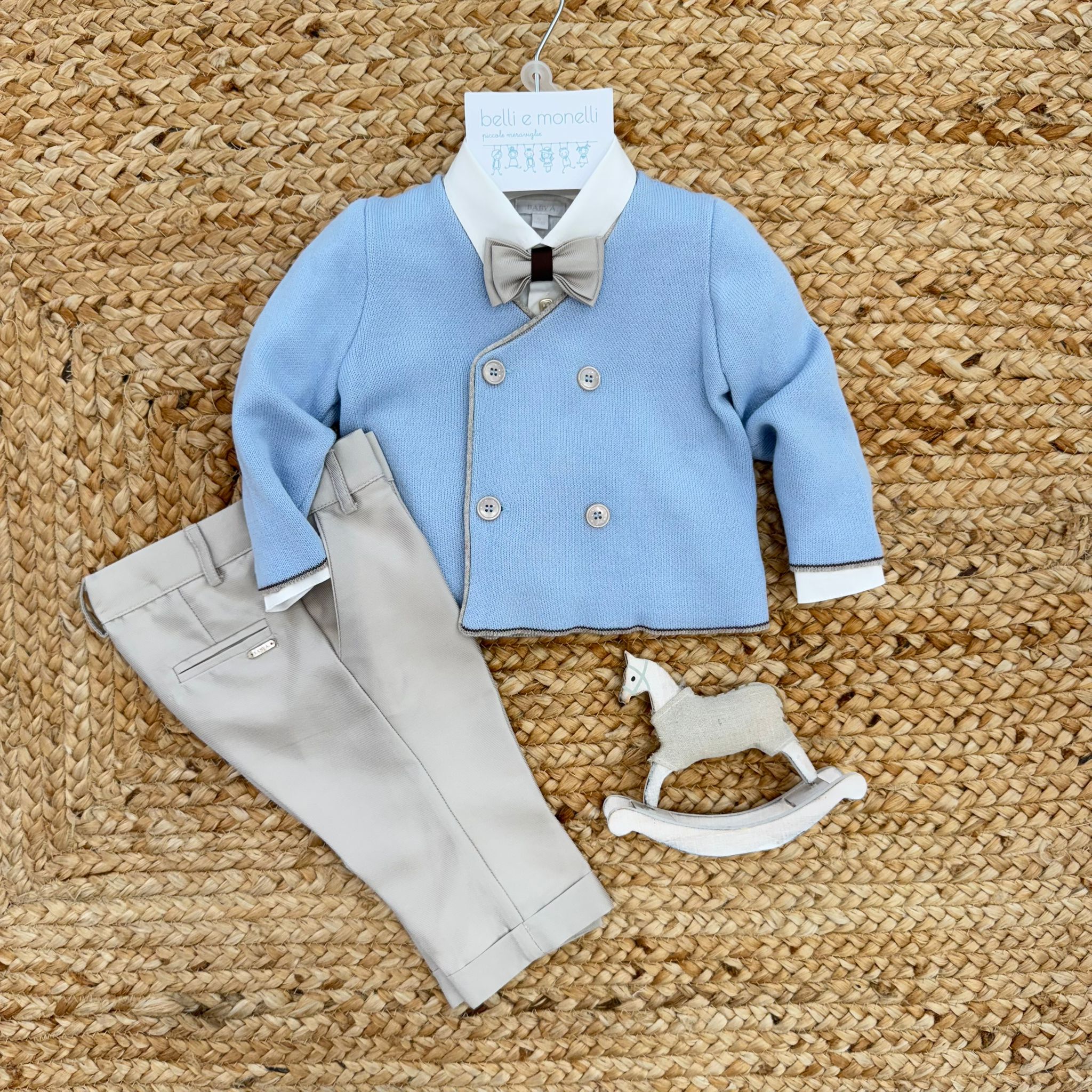 Completo battesimo neonato celeste e beige con giacca doppiopetto