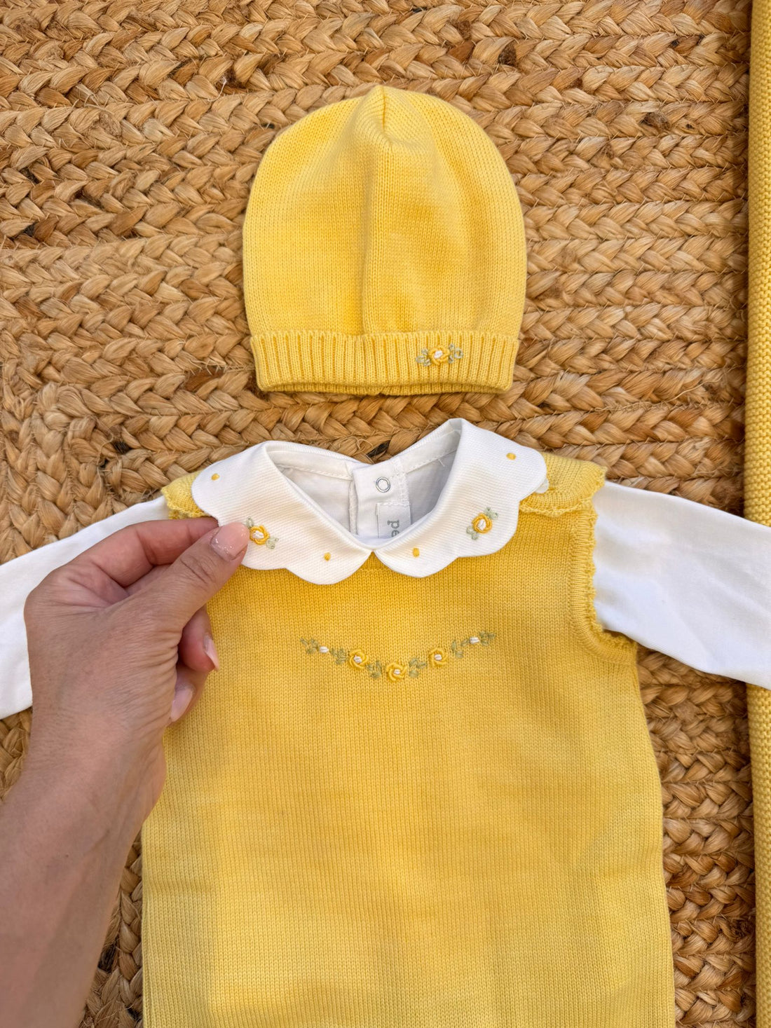 Coordinato uscita clinica neonata giallo completo