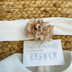 Fascia battesimo bimba con fiore beige coordinato