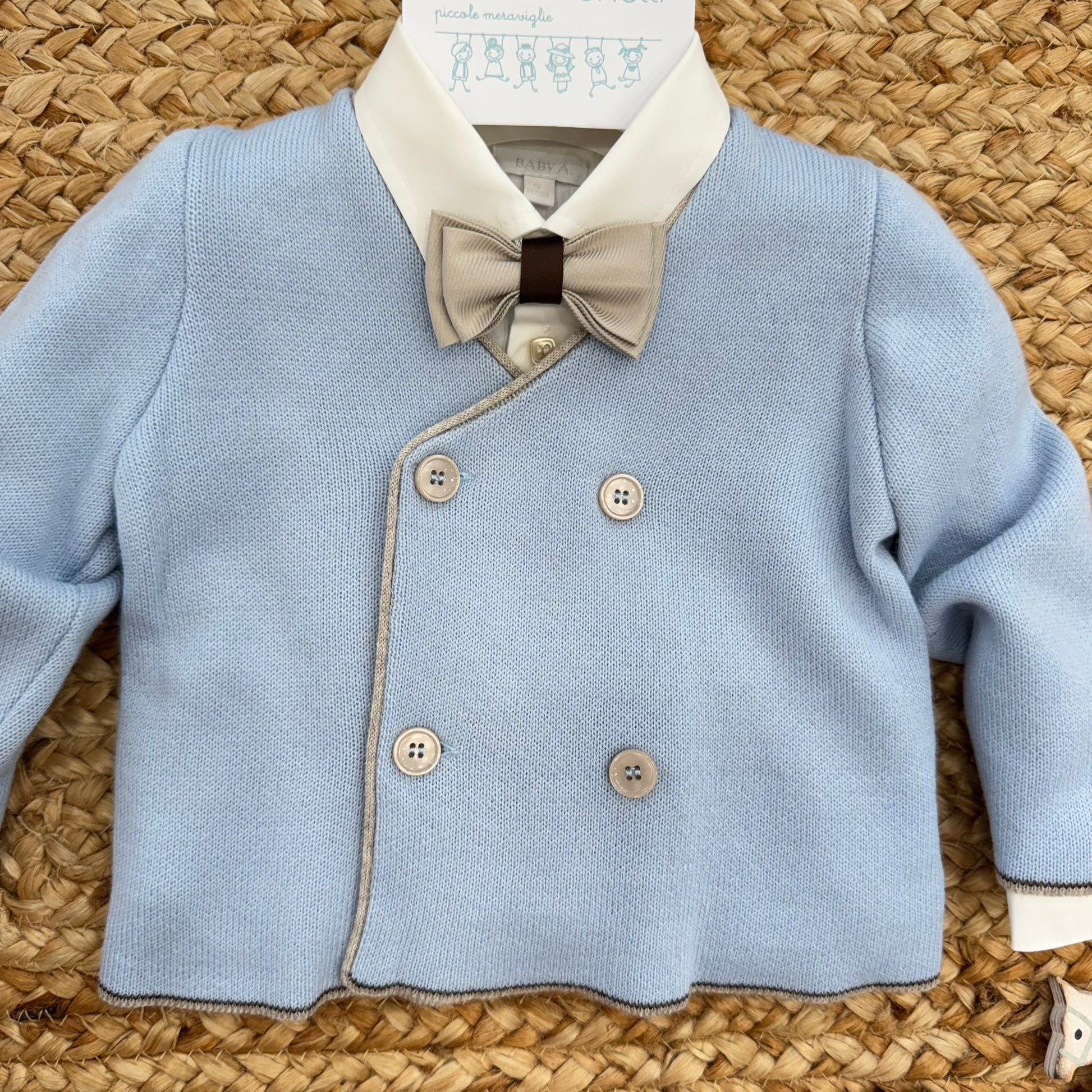 Giacca doppiopetto celeste con bottoni beige completo neonato