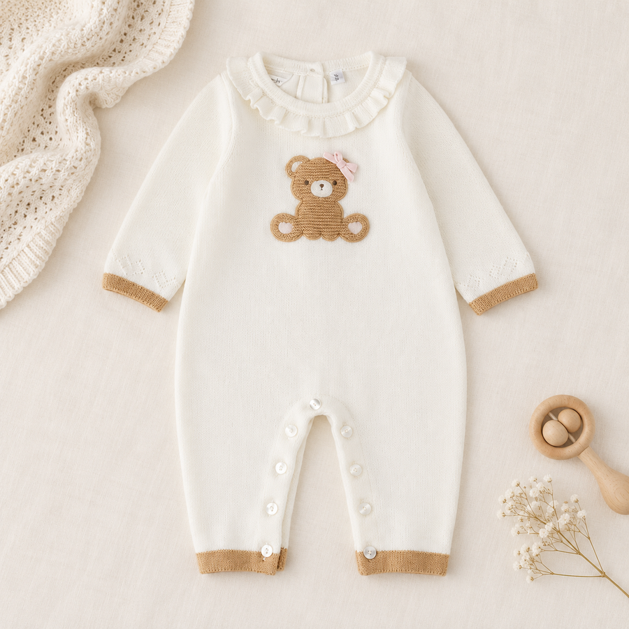 Tutina neonata in cotone e lana con orsetto