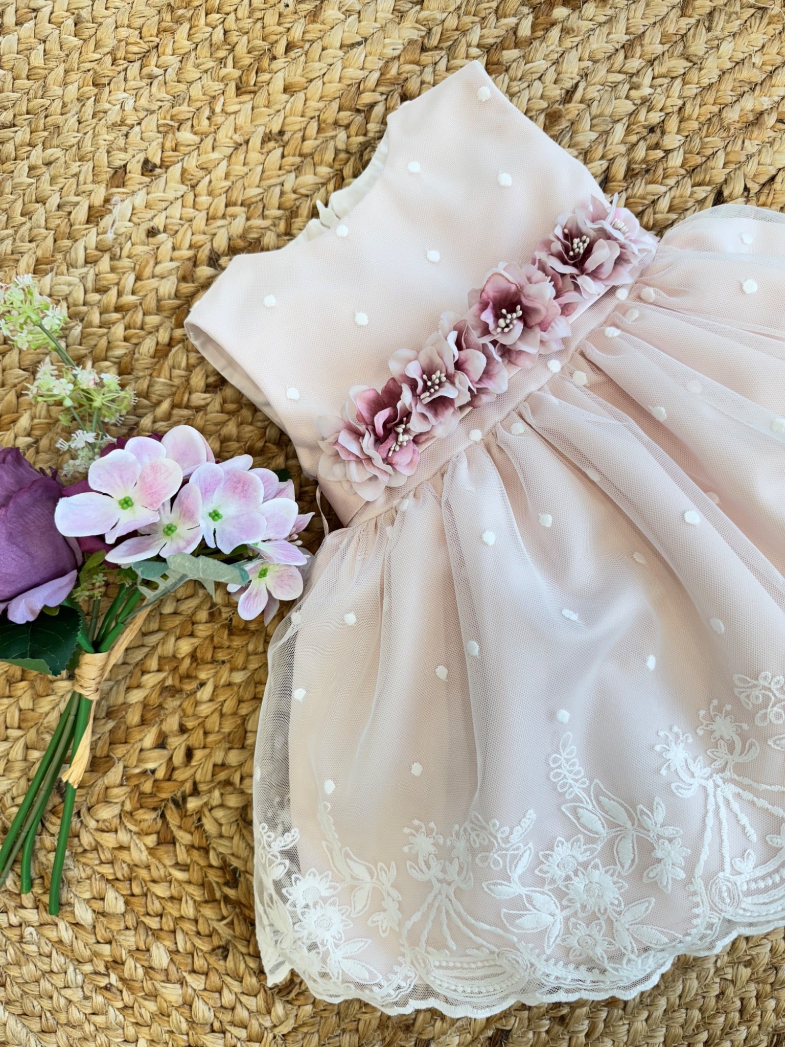 ABITO DA BATTESIMO BAMBINA IN MIKADO E TULLE A POIS CON RICAMO E APPLICAZIONI FLOREALI