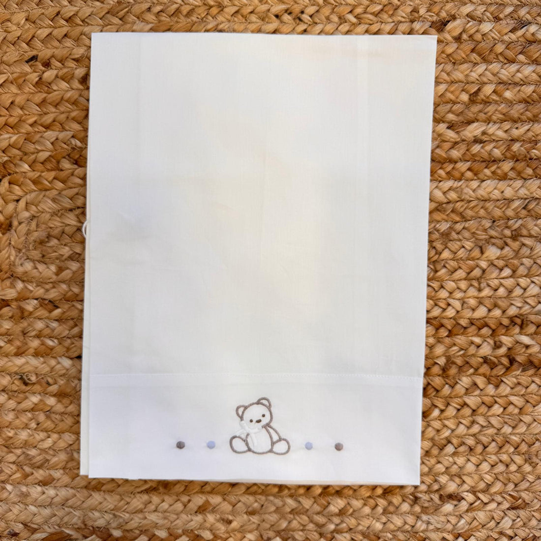 Lenzuola culla neonato in puro cotone con ricamo orsetto beige