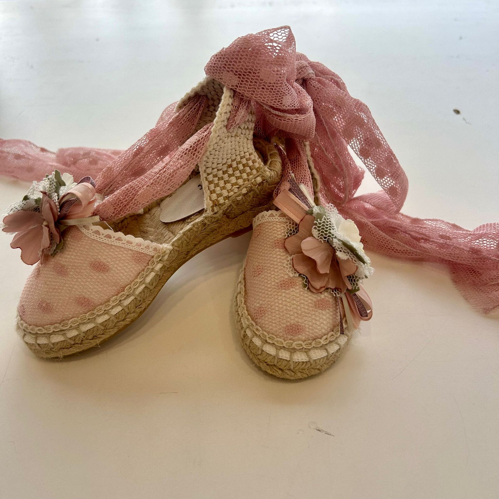 Scarpe eleganti bimba cerimonia con applicazione floreale
