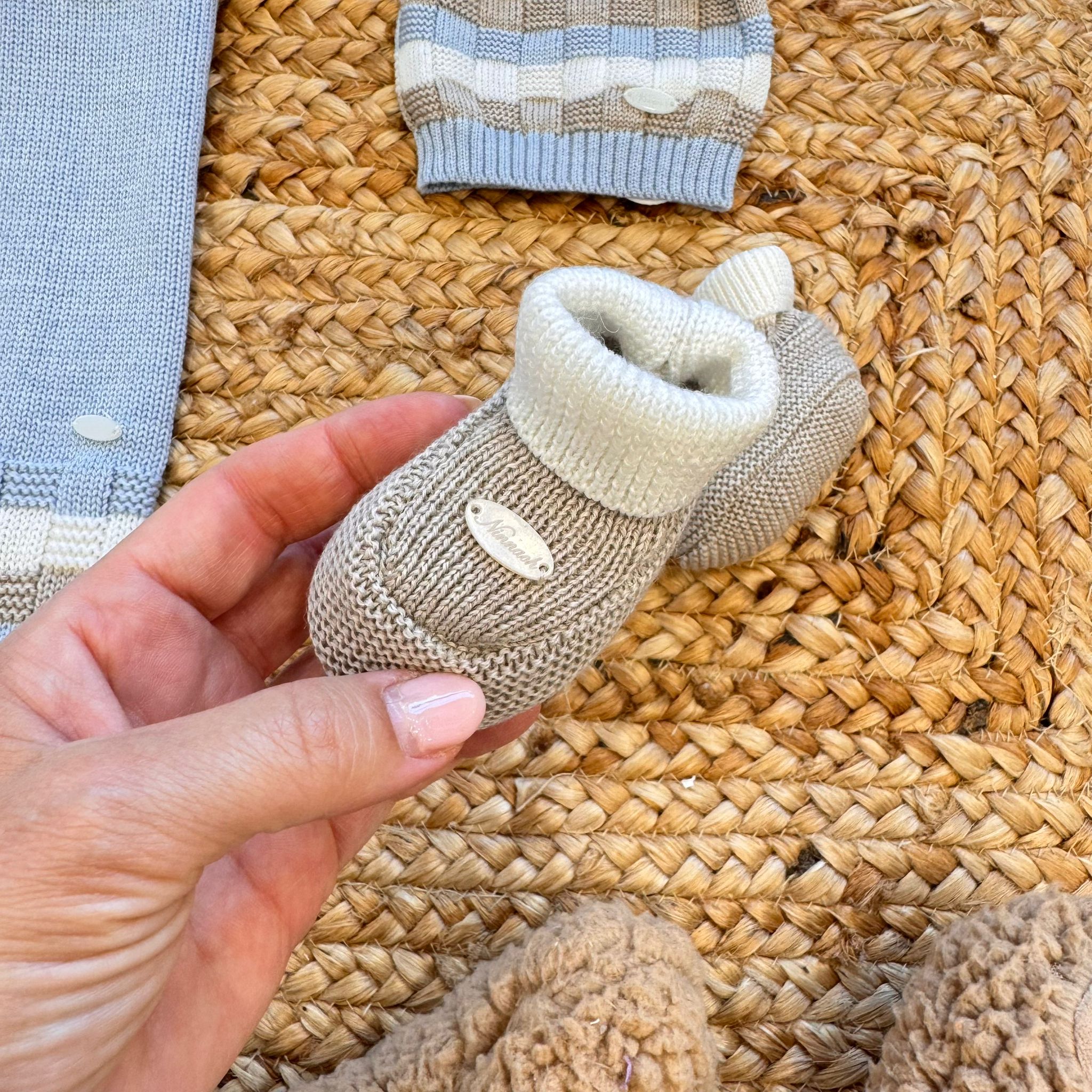 Scarpette in pura lana tortora e panna
