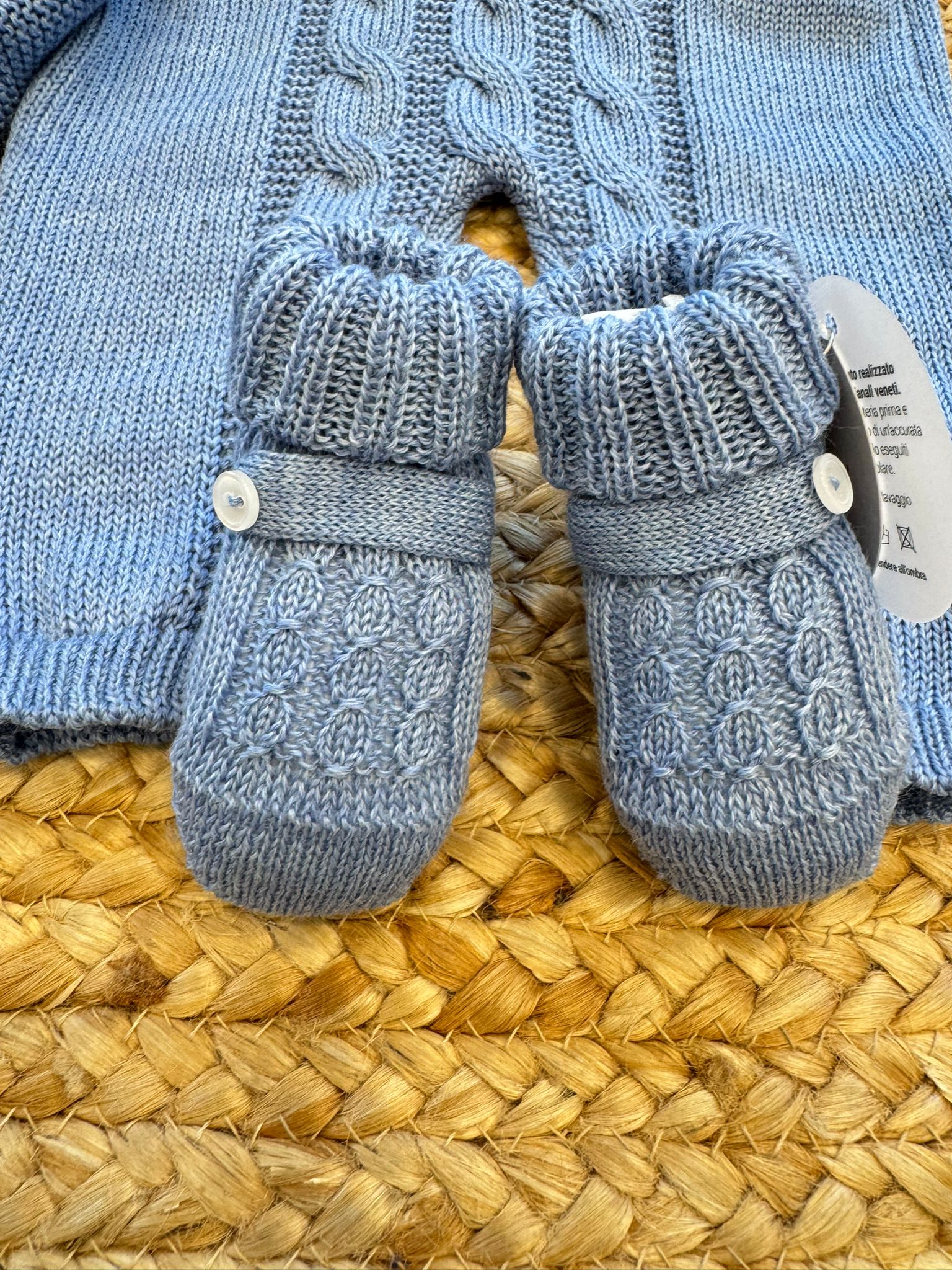 Scarpette neonato in pura lana azzurra coordinate