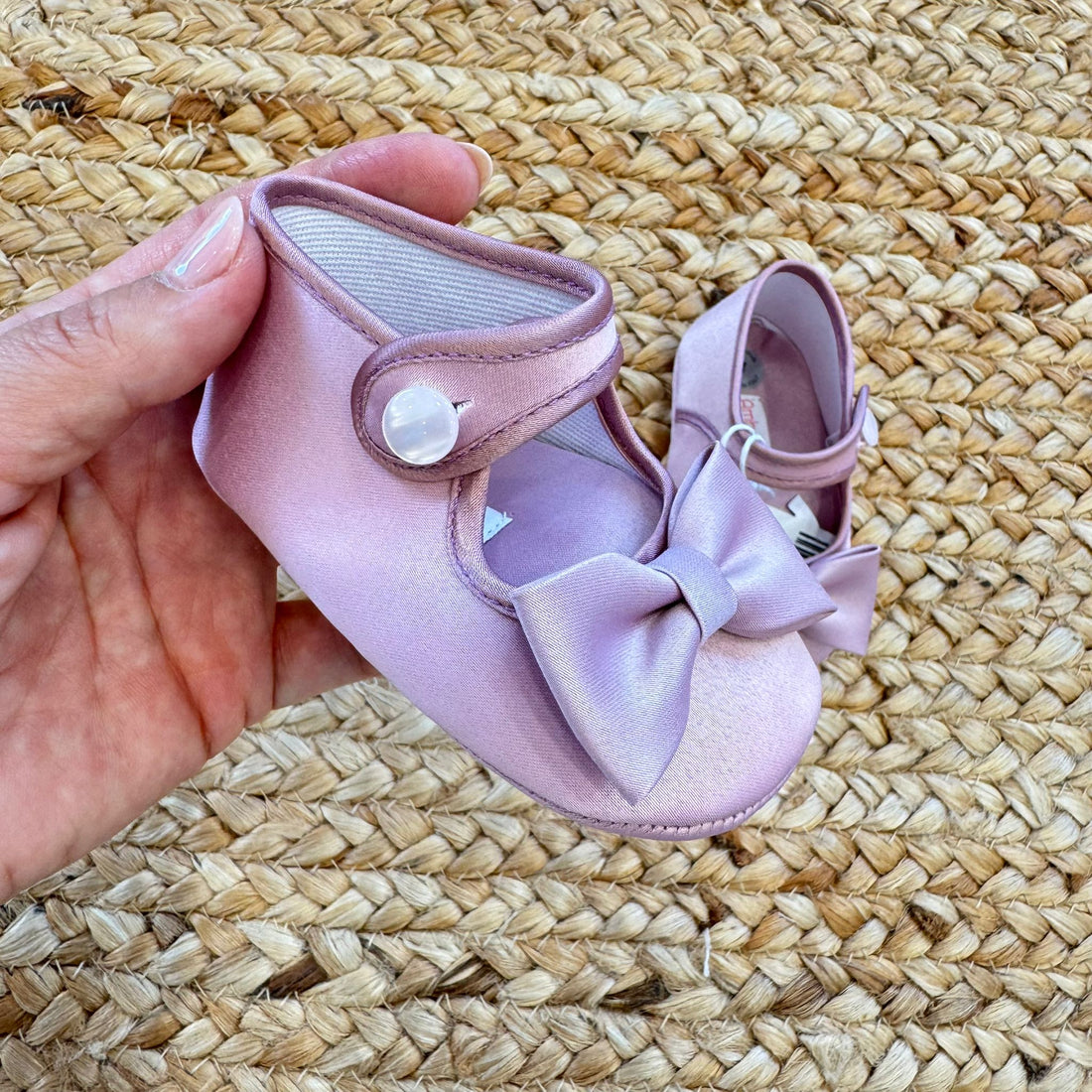 Scarpine culla battesimo neonata raso rosa con fiocco centrale