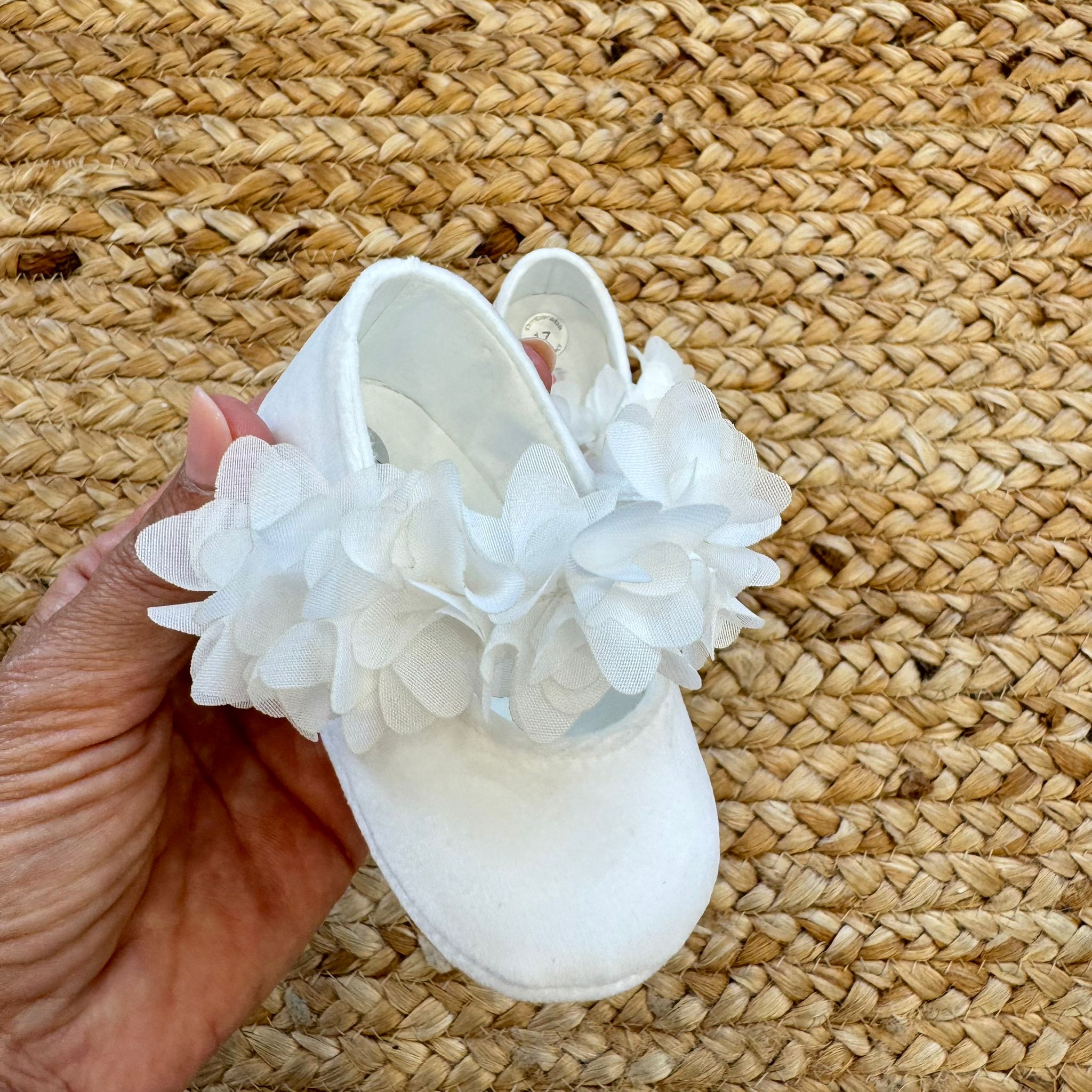 Scarpine battesimo neonata velluto bianco eleganti –
