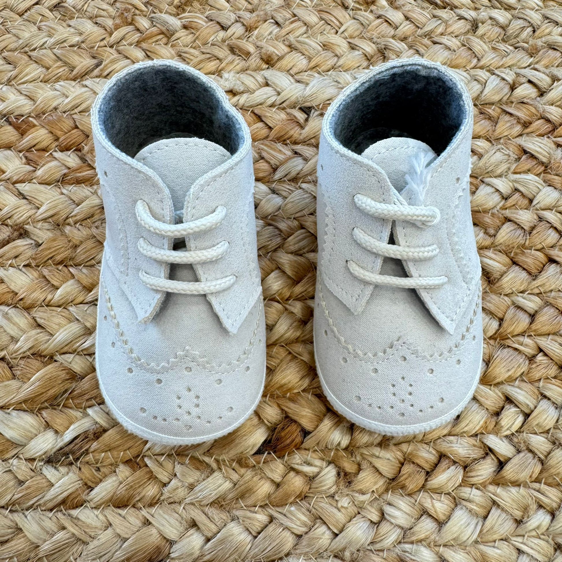 Scarpine culla camoscio panna bambino con lacci