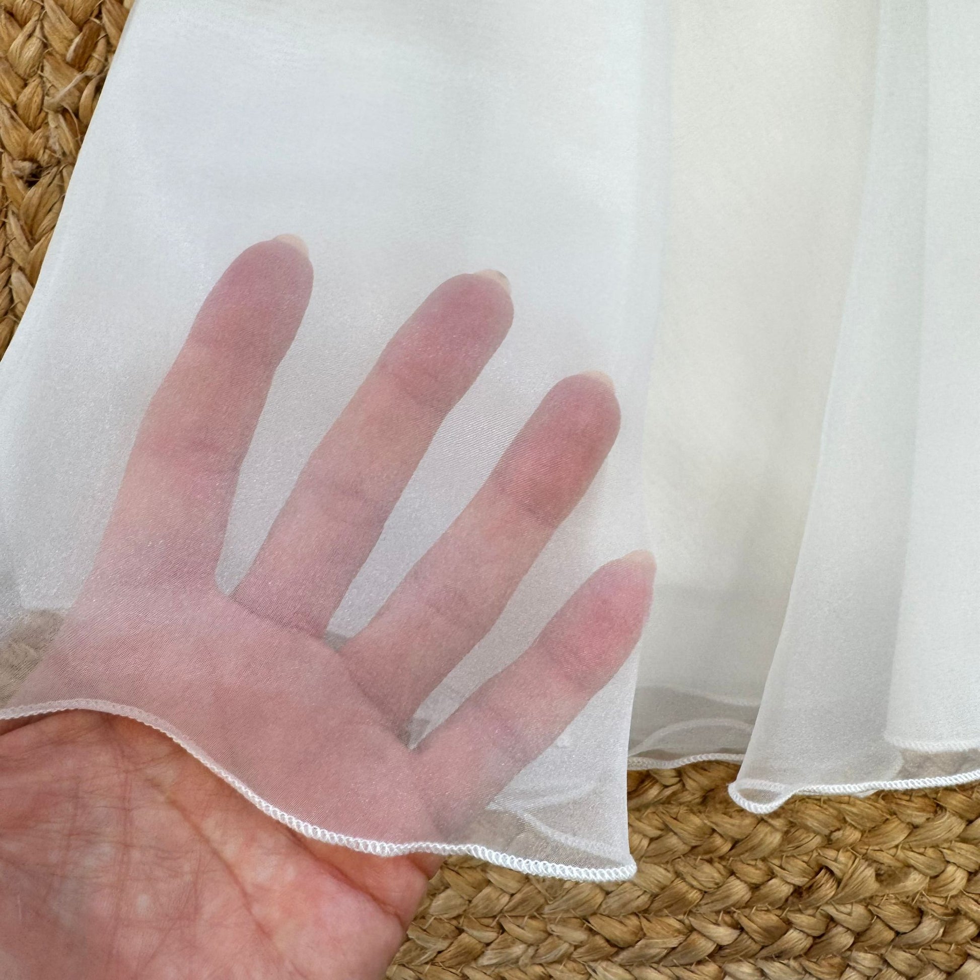 Tessuto trasparente organza abito battesimo neonata