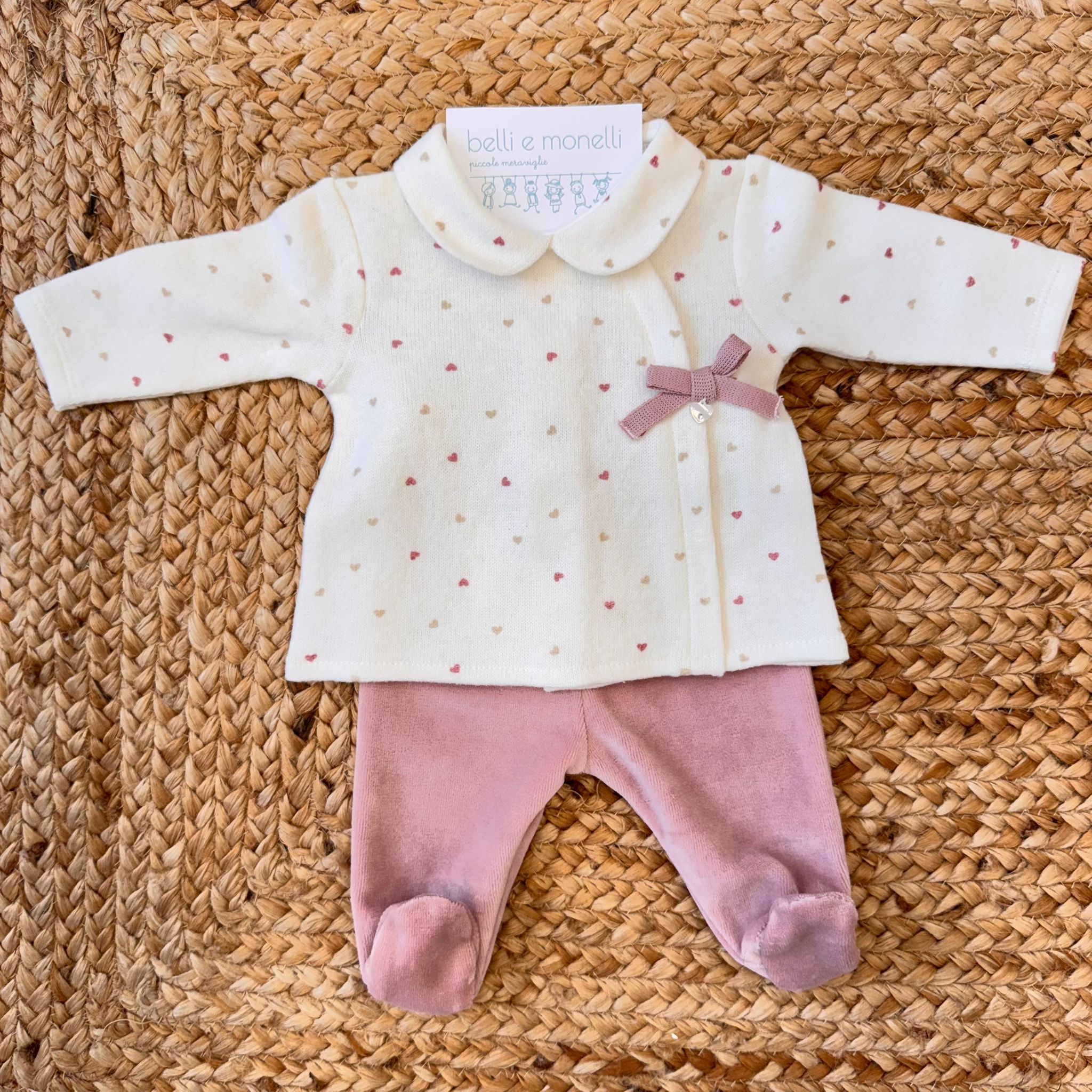 Tutina neonata due pezzi in caldo cotone panna con cuoricini e pantalone in ciniglia rosa antico