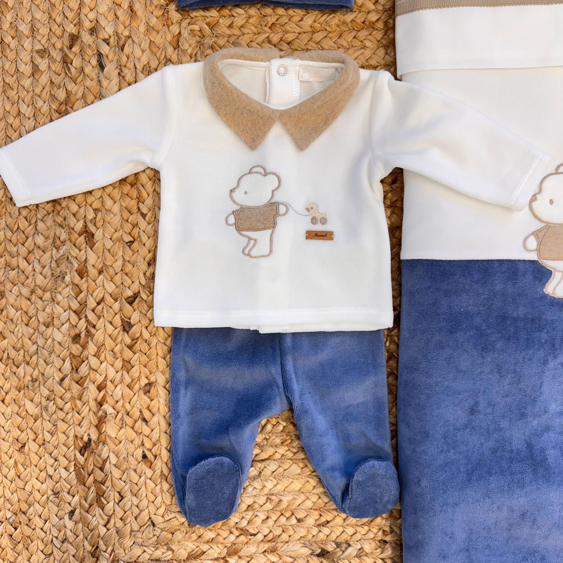 Tutina neonato due pezzi in ciniglia panna e blu