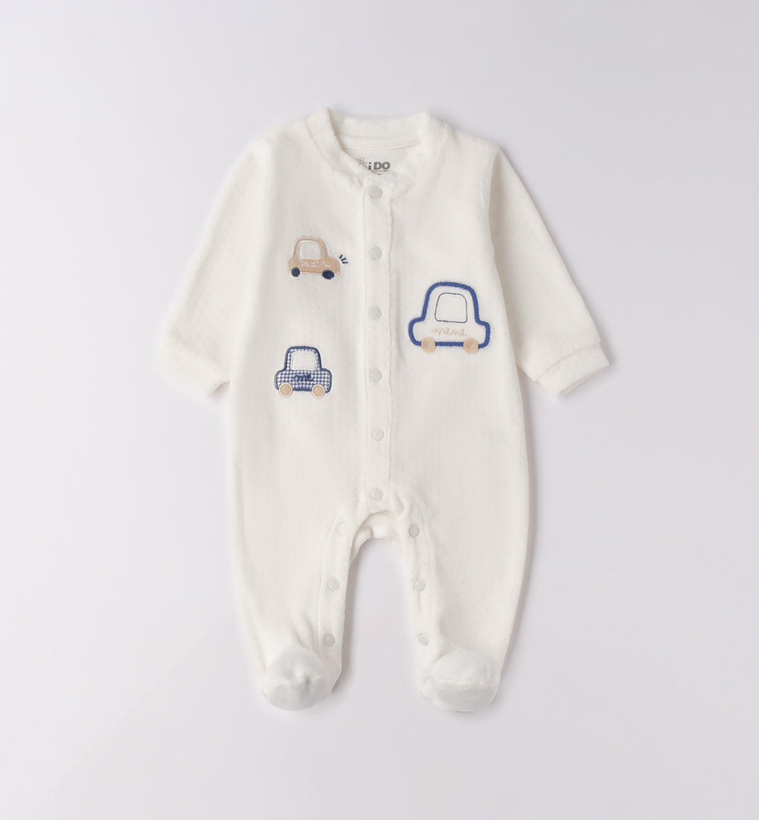 Tutina neonato in caldo cotone bianco piegata con ricamo macchinine