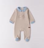 Tutina neonato in ciniglia beige e celeste con ricamo due orsetti e piedini chiusi