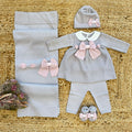 Uscita clinica neonata in pura lana grigio e rosa con abito, pantalone, copertina, cappellino e scarpine