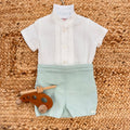 Completo battesimo bimbo bianco e verde salvia con camicia e pantaloncino corto