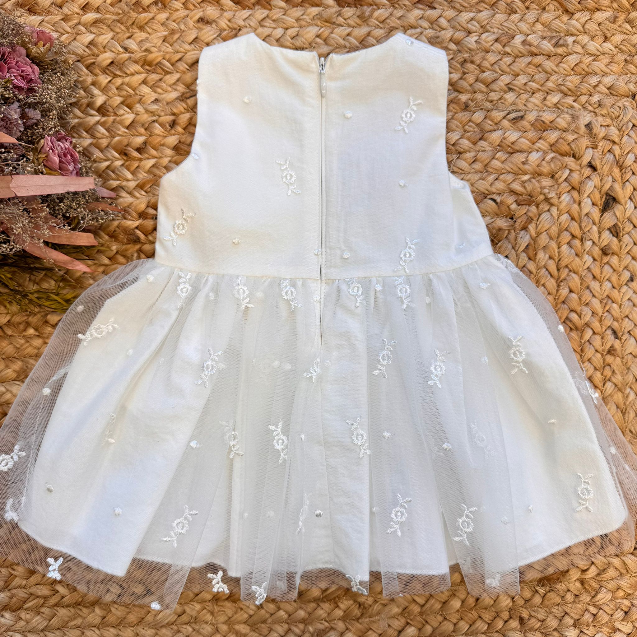 ABITO BIANCO BAMBINA RICAMO E TULLE