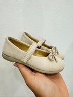 Ballerine in velluto beige con fiocchetto