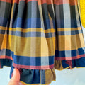 Abitino bimba senape con gonna scozzese tartan e colletto bianco ricamato.