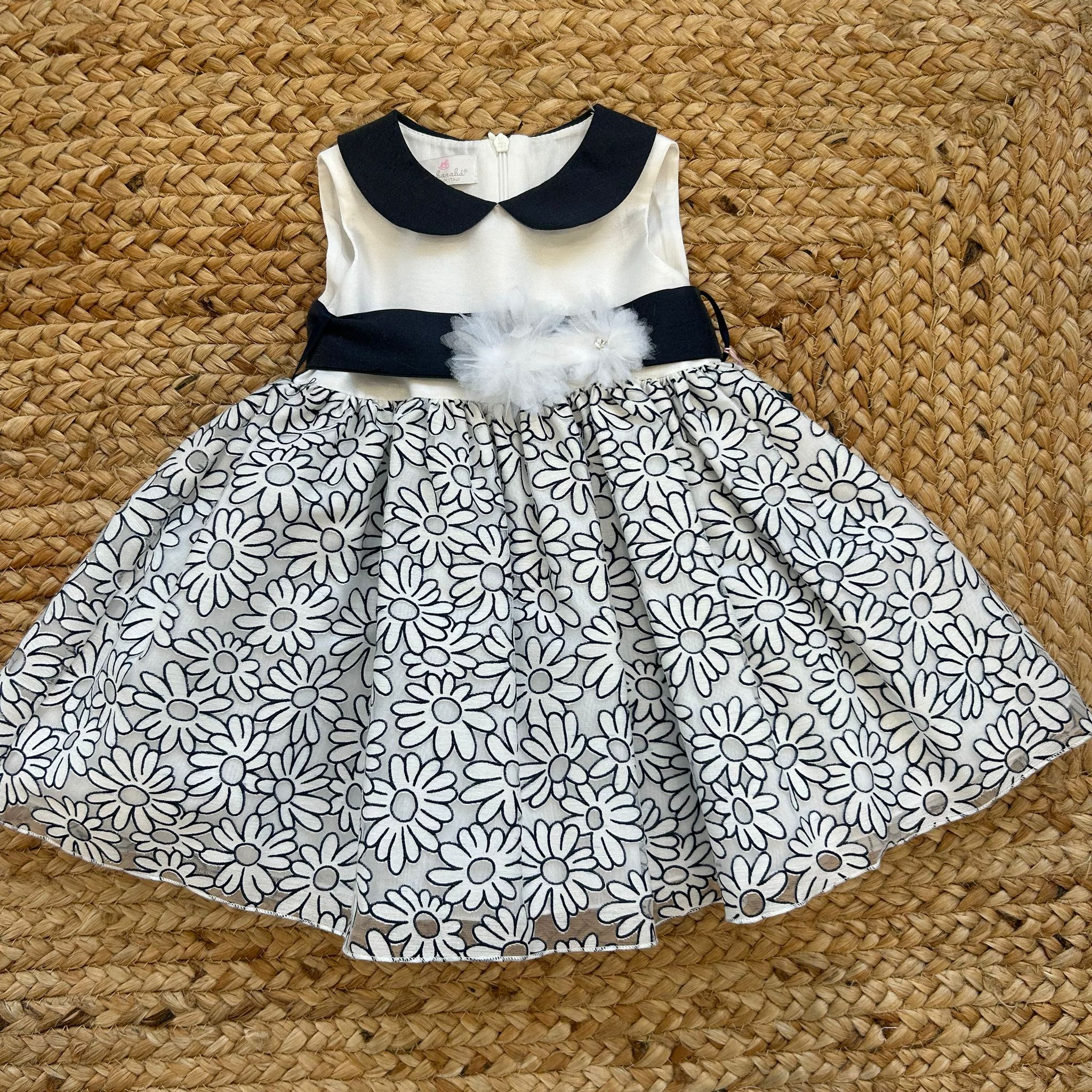 Abito elegante bambina bianco e blu con margherite ricamate e colletto navy