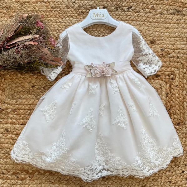 abito battesimo bimba bianco con maniche lunghe in pizzo ricamato