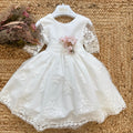 abito battesimo bimba bianco con maniche in pizzo ricamato