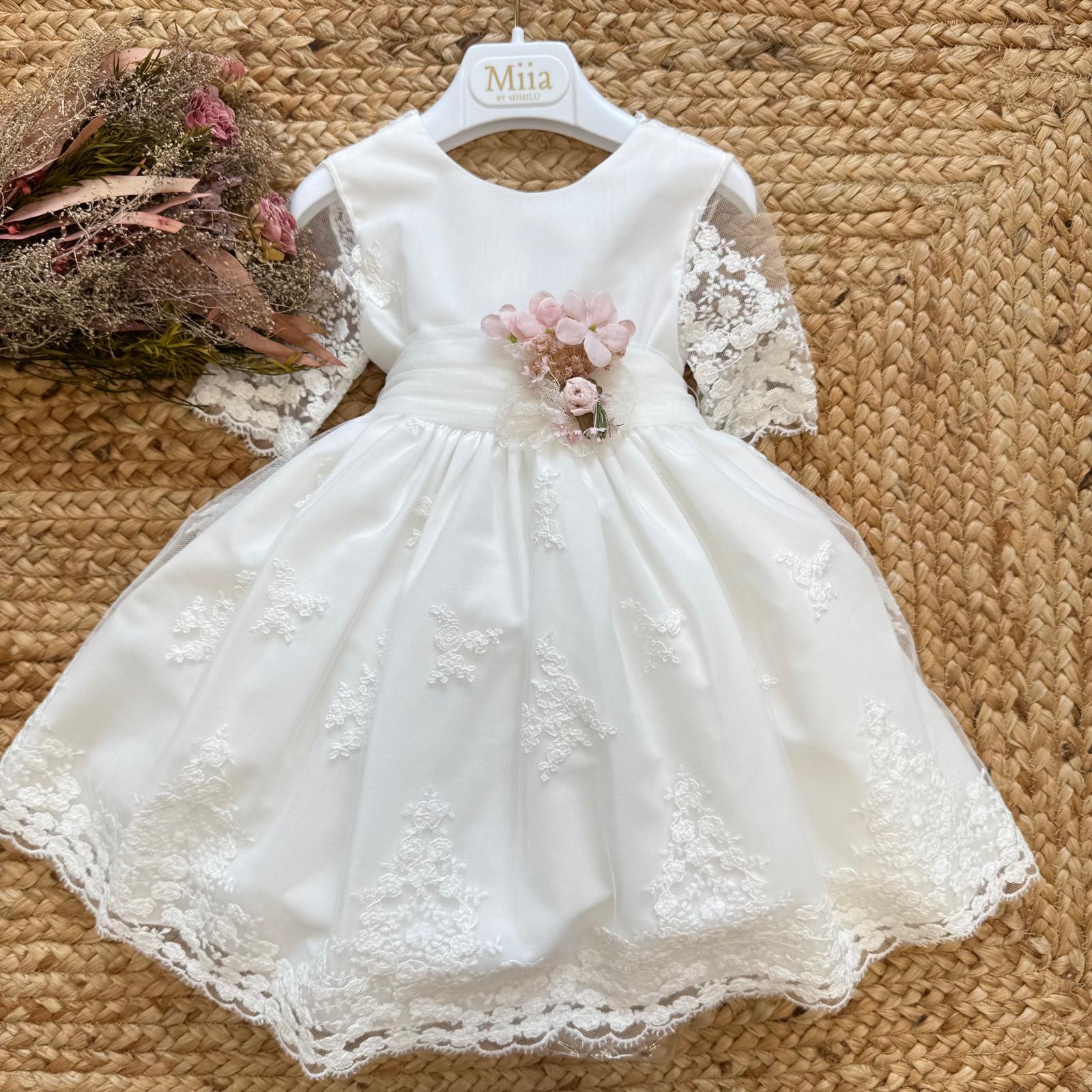 abito battesimo bimba bianco con maniche in pizzo ricamato
