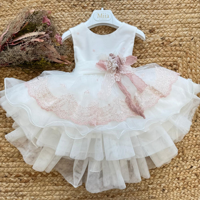 abito battesimo bimba bianco con pizzo rosa cipria e tulle voluminoso