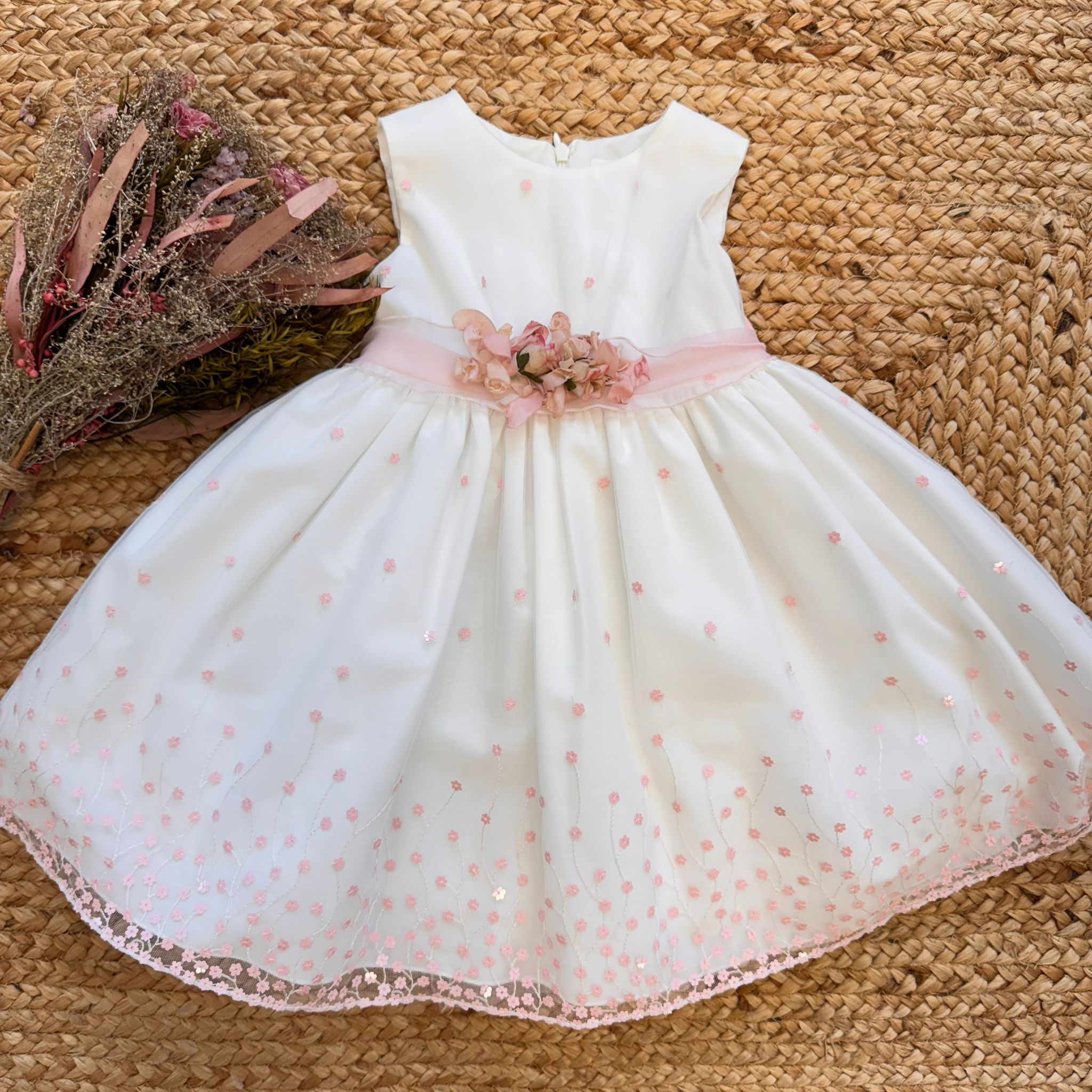 Abito battesimo bimba con fiori rosa e gonna ampia