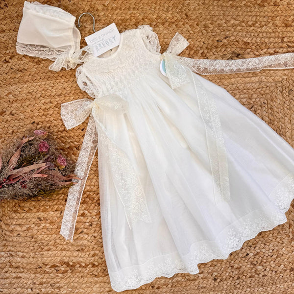 abito battesimo bimba lungo panna con smock pizzo e cuffietta coordinata