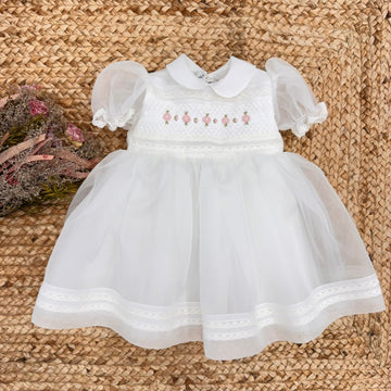 Abito battesimo bimba in organza di seta con ricami artigianali floreali rosa sul corpino
