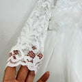 Abito battesimo bimba in pizzo e tulle con fiori rosa, foto 3