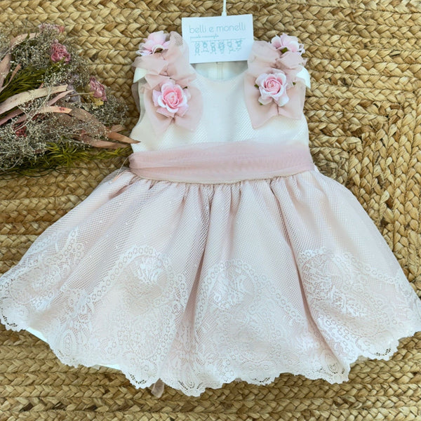 Abito da battesimo bimba rosa cipria e avorio con rose applicate, vista frontale