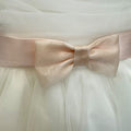 Abito battesimo bimba in tulle e pizzo con fiocco rosa cipria, foto 8