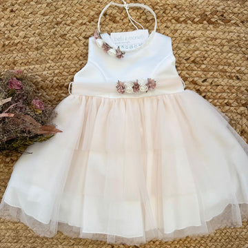abito battesimo bimba bianco e rosa cipria in tulle con fiori applicati