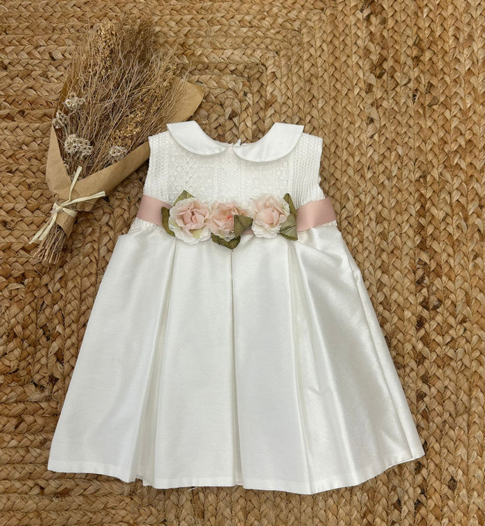 Abito battesimo bambina con colletto e cintura con fiori