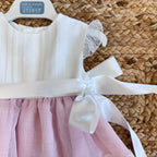 Abito battesimo rosa antico con fascia in raso e pizzo