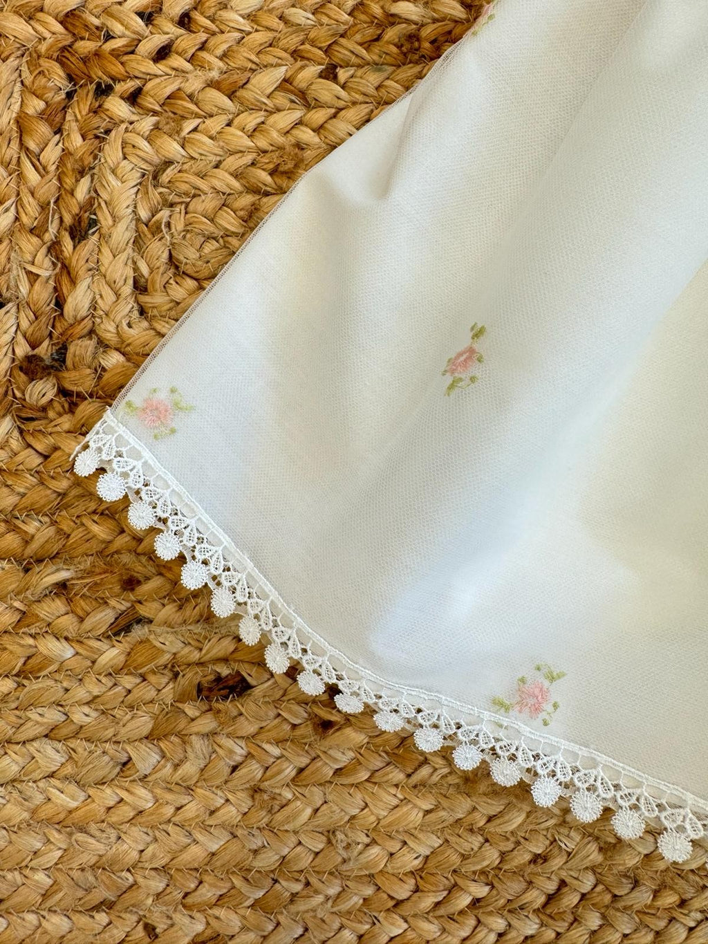 Abito elegante ricamato