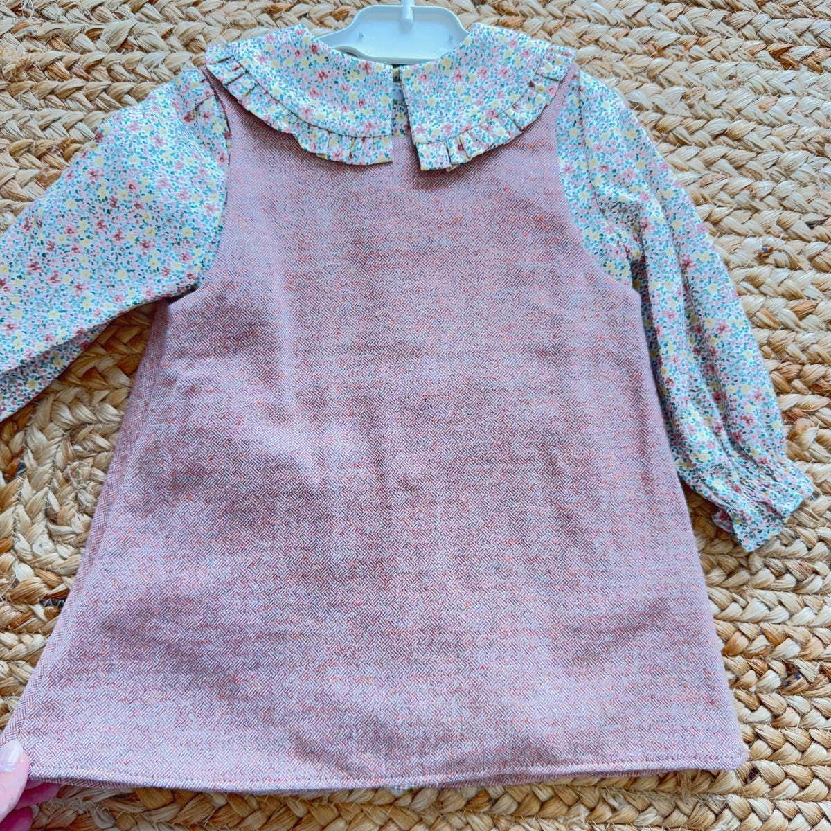 Abito bimba rosa con camicia floreale in cotone e tasche frontali