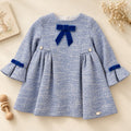 Abito elegante bimba in tweed azzurro con fiocchi in velluto blu