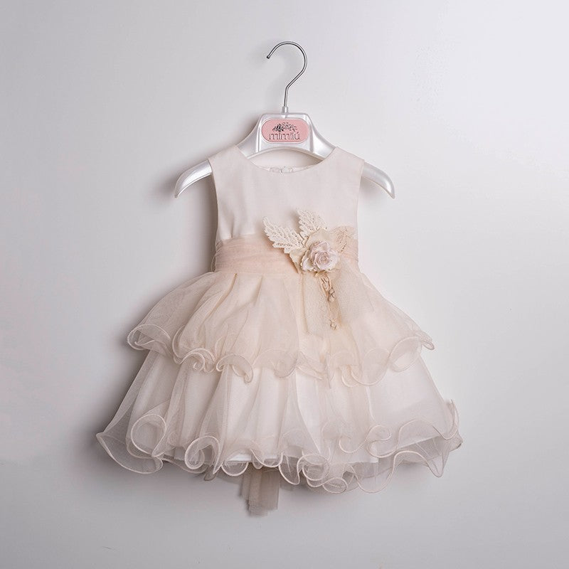 Abito da battesimo bambina in tulle rosa cipria con fiocco e balze – Mimilù