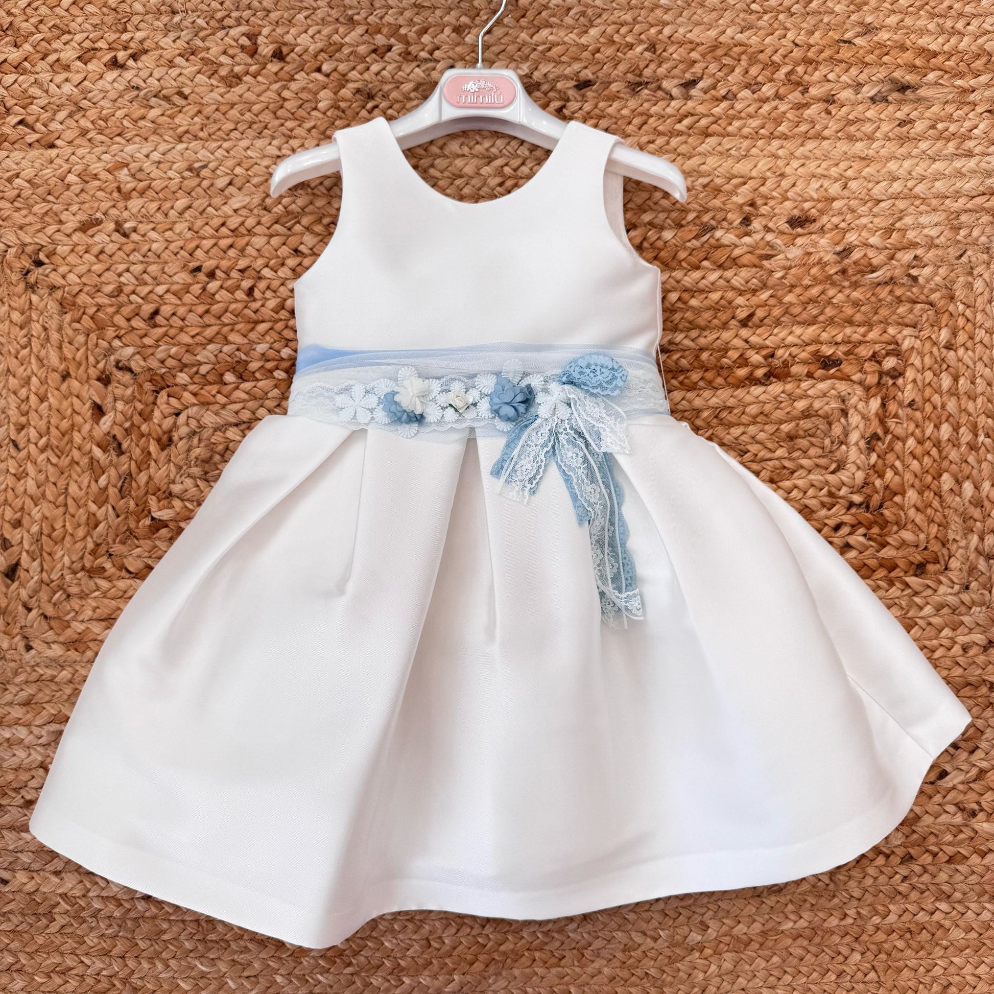 Vestito cerimonia bambina bianco con cintura floreale azzurra