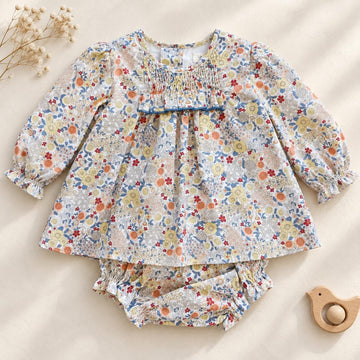 Abito pagliaccetto bimba floreale Yoedu con punto smock e pagliaccetto coordinato