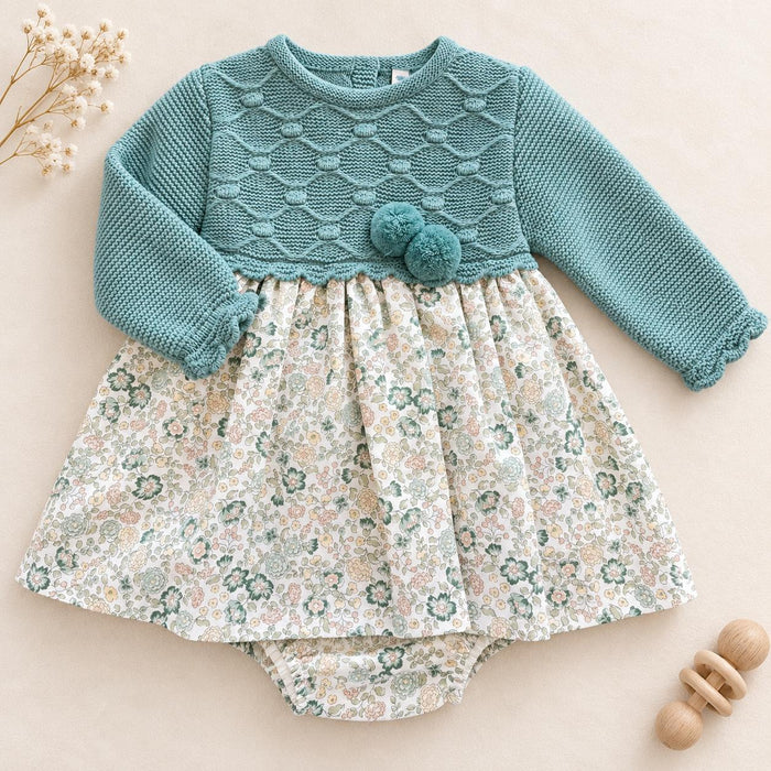 Abito pagliaccetto bimba verde Sardon con maglia lavorata, pompon e fantasia floreale
