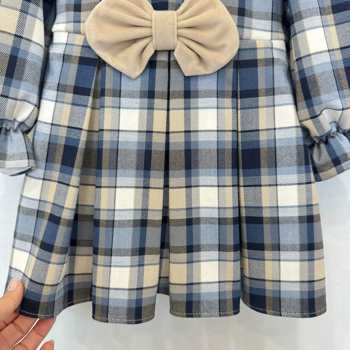 Abito bimba tartan blu e beige con colletto e fiocco